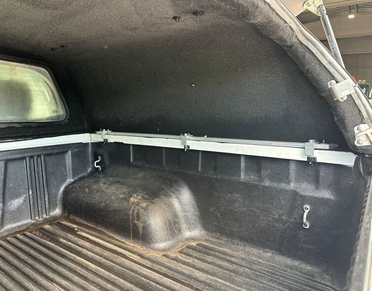 TOYOTA  HILUX DOUBLE CAB GX 4x4